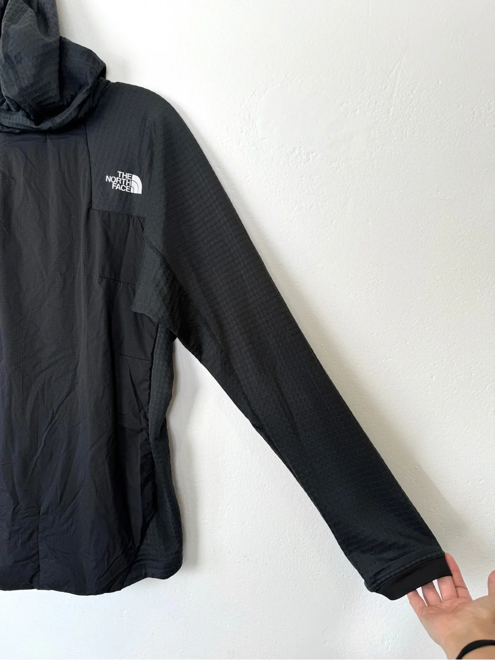 The North Face Medium Black Gray Summit Series L3 Ventrix Hybrid Hooded Jacket
